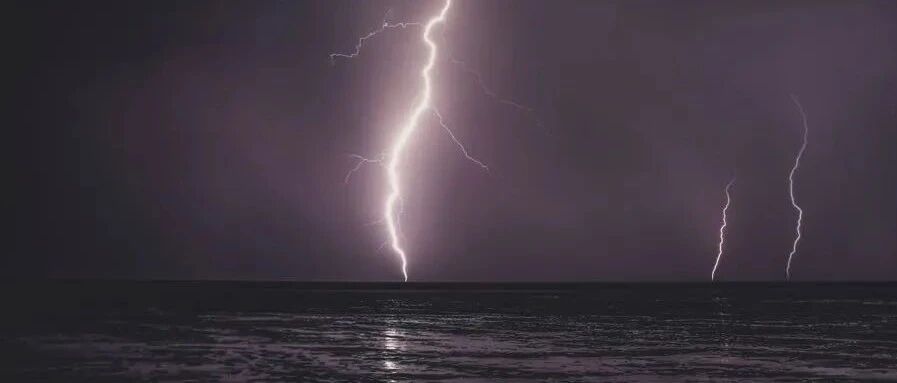 闪崩！最狠狂跌36%，12万股民懵了：多只个股突然跌停！网友：散户都吓傻了