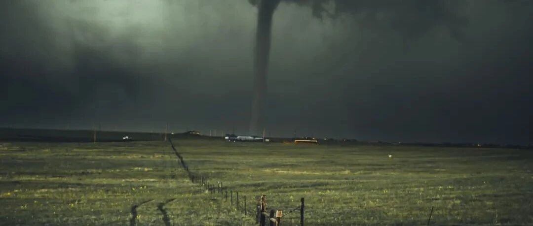 闪崩，10分钟暴跌80%！A股连续大跌，基金经理也顶不住：1个月把丈母娘1年退休金亏完！