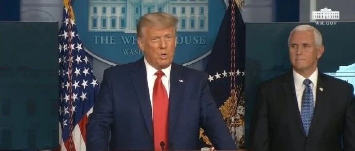 一觉醒来，又见证历史了！刚刚，美股全线大涨，道指首次突破30000点大关！特朗普：我任期创下的纪录！黄金又崩了...