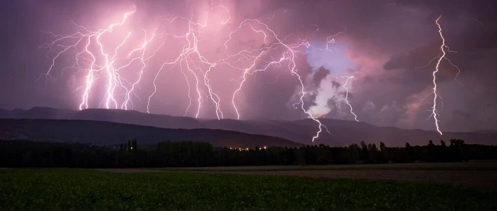 炒作熄火！创业板低价股重挫12%：罕见12只跌停，超百只跌10%以上！一则大消息，这里股市大跌5%触发熔断了！