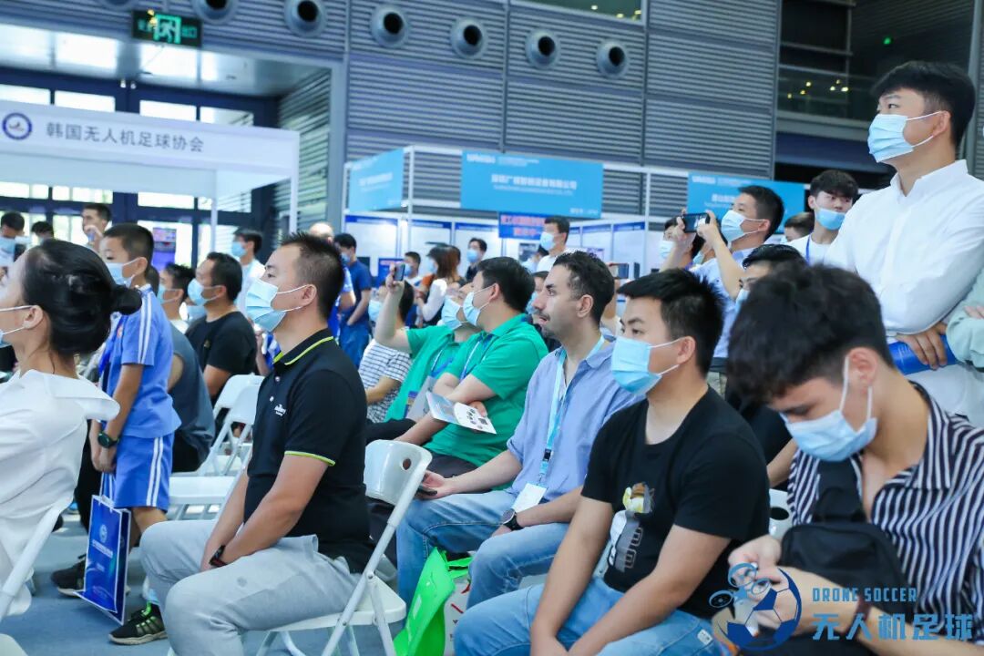 国际无人机足球赛事，首次亮相世界无人机大会的图3