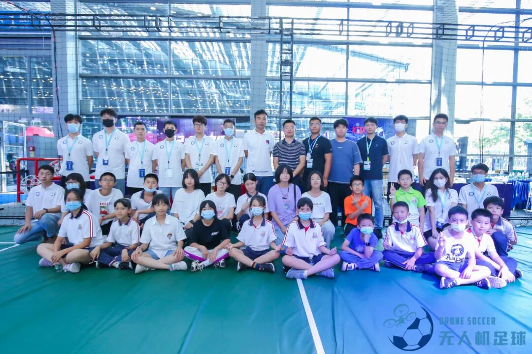 国际无人机足球赛事，首次亮相世界无人机大会的图16