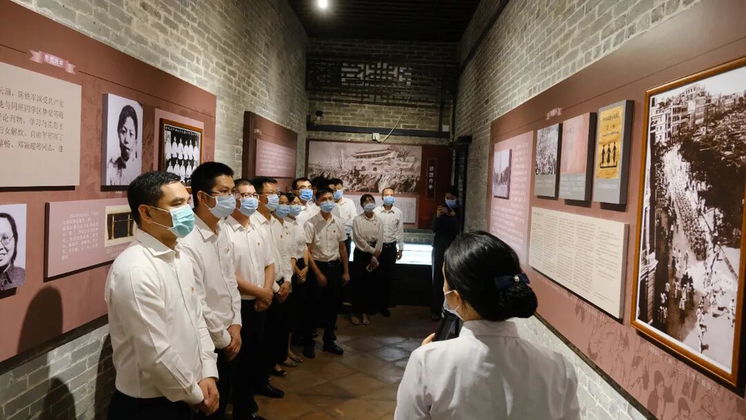 祖庙街道全体领导班子开展革命传统教育:接受红色文化洗礼 传承红色