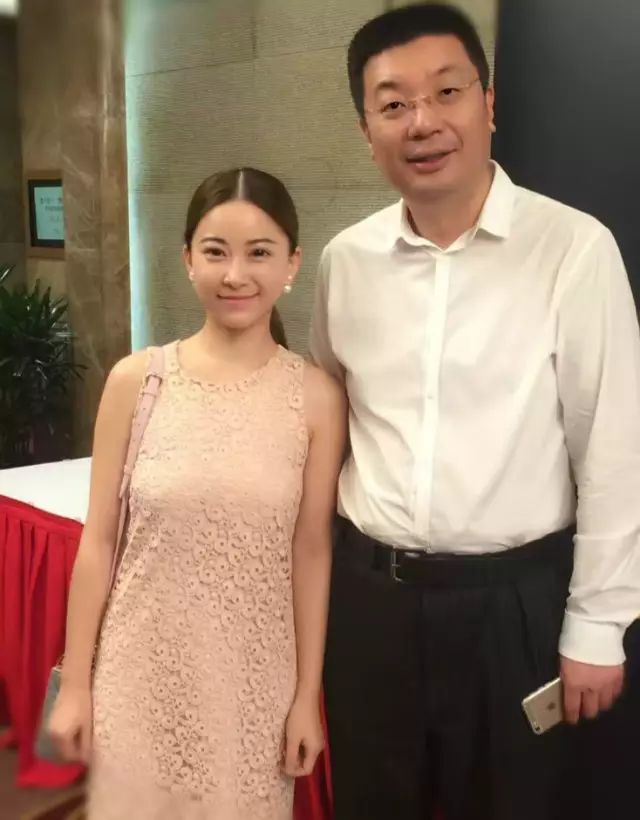 李艾創辦的小音咖採用全新的理念,為音樂教師群體及琴童分別提供不一