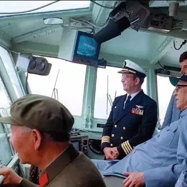 海上霸主：姗姗来迟的航母 | 老和山下的小学僧