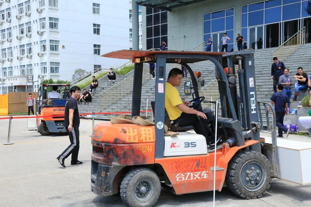 慈善周活动_诺曼底登陆70周年纪念活动_职业教育活动周