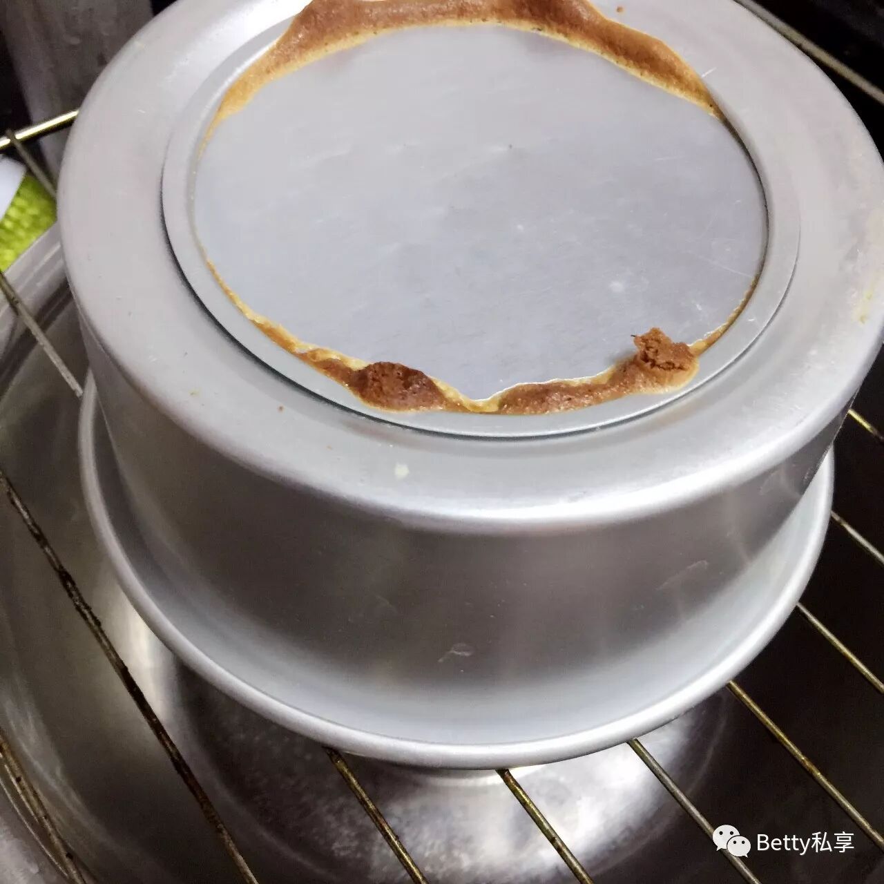 今儿生日,没理由不给自己做个大蛋糕啊!