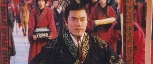 强者周围的人，都没有好下场？