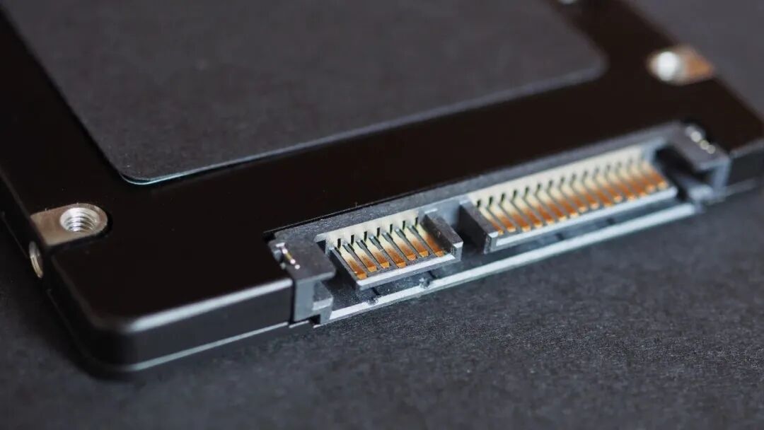 固态硬盘缓存和不缓存的区别_固态硬盘缓存版是什么意思_缓存固态硬盘区别大吗