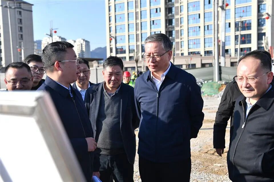 2025.2.27李睿调研中央公园玲珑府项目盘活情况 胡博摄影mYPiIhQmC0fgML55wuZB_DSC_2249.jpg