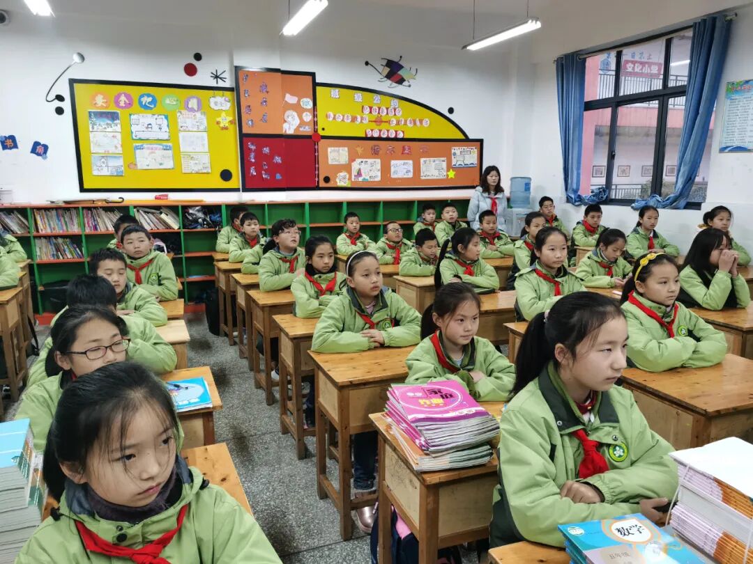 �����ޡ������������˵�����Ȧ��������