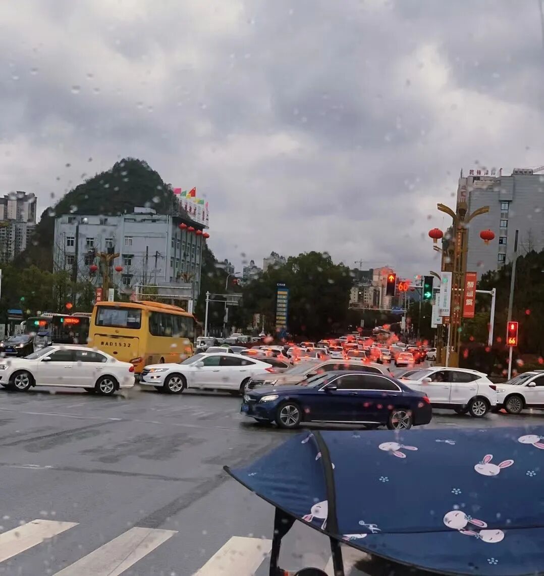 �����ޡ������������˵�����Ȧ��������