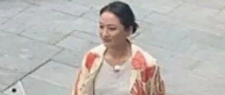 周迅又是素颜上节目，被吐槽老身高还被质疑，穿短裤腿还这么短！