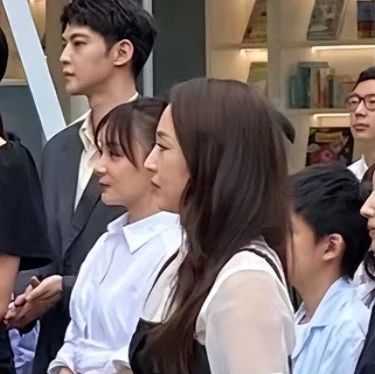 同样是生图，张梓琳脸饱满紧致董洁董璇老态真，而且还高人一头！