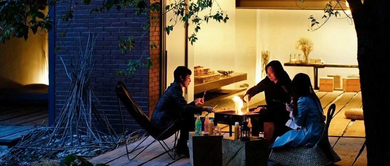 他在北京200㎡的家，家具不超过3件：在家绝不能瘫坐昏沉！