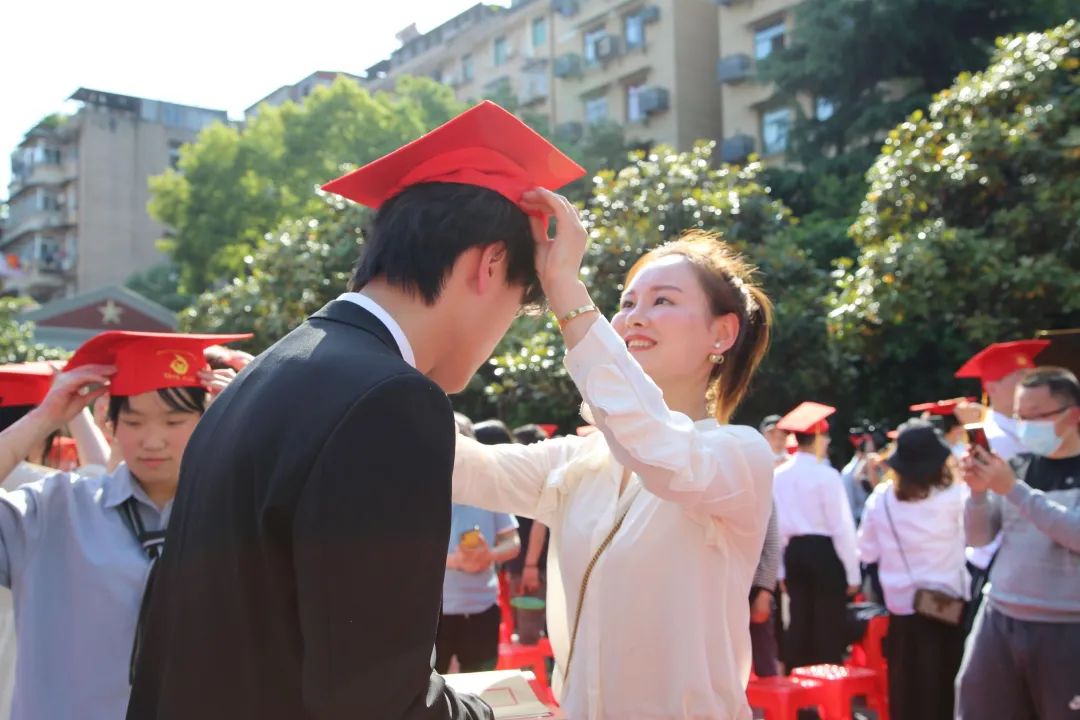 看！湖北这些高中的“成人礼”现场美翻了！