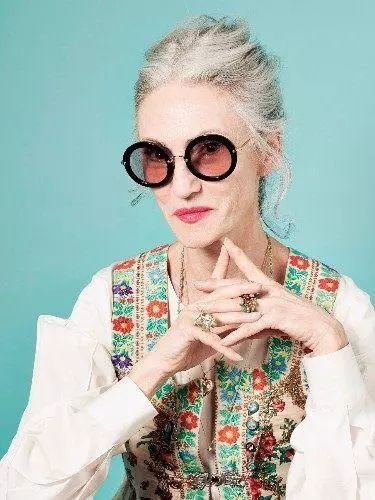 周迅邱淑貞變老被罵慘，她70歲憑什麼被欽點為世界上最時髦的女生 時尚 第21張