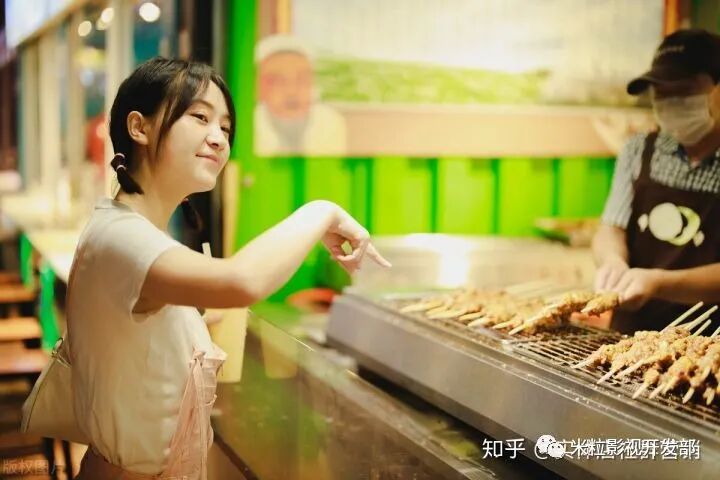 1张88折加油卡挽救了1家正在转让的超市，实现月营收143万