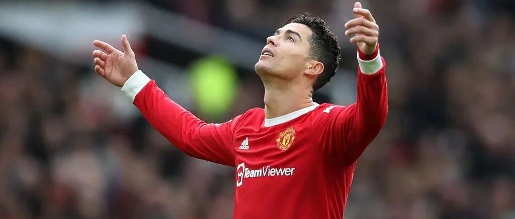 聚焦 | C罗不满当替补，拉什福德抱怨出场少，曼联现在可真乱...