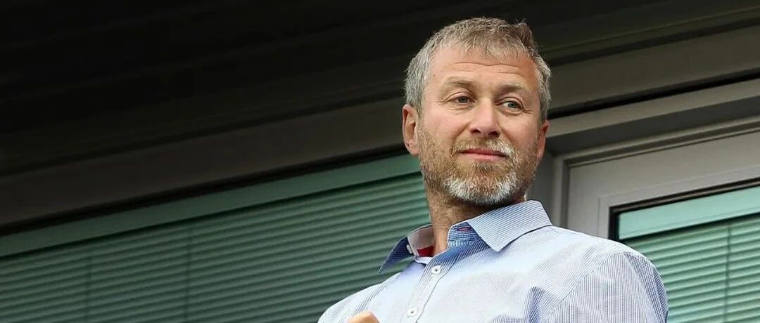 观察 | 责骂阿布成英国国民使命，象征式交权以退为进？