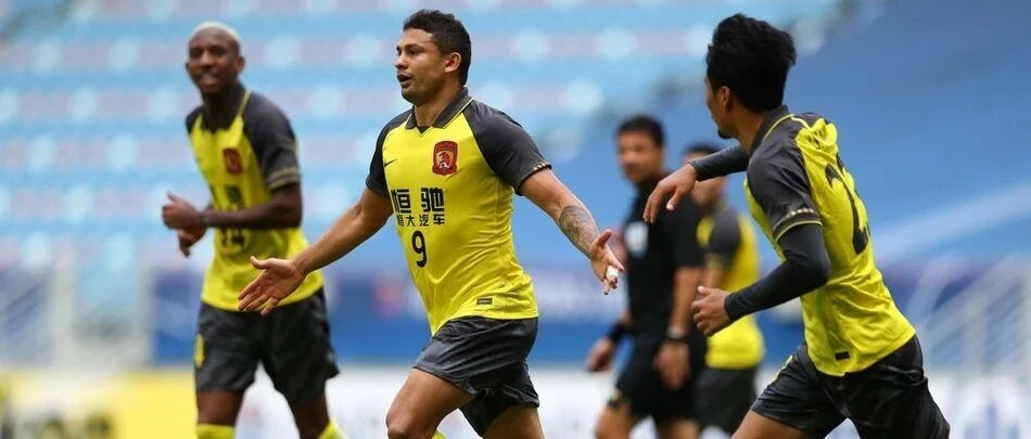 火线 | 卡帅用一场胜利续命，恒大用一场胜利保住希望