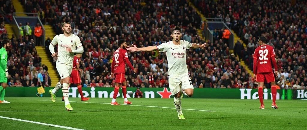 聚焦 | 7年，2745天，欧冠，AC米兰回来了！