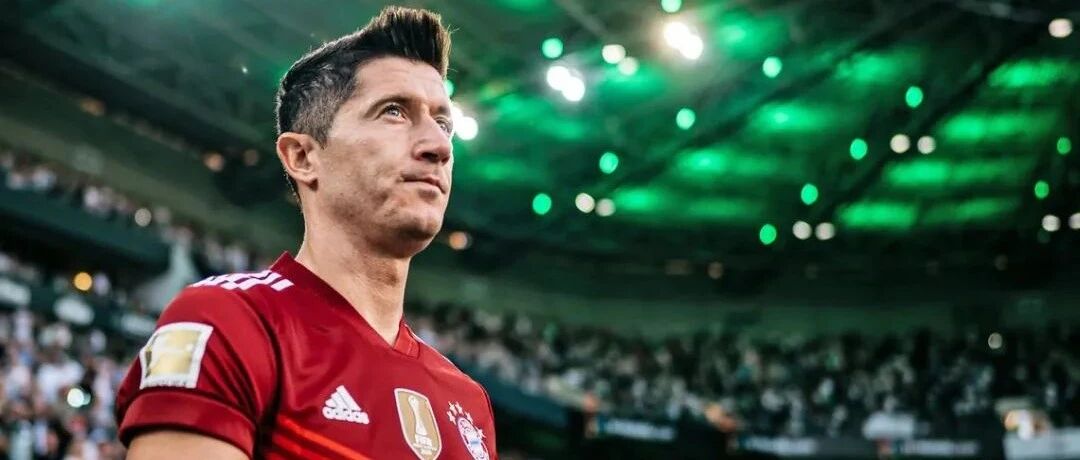 话题 | 足球欠莱万一座金球？