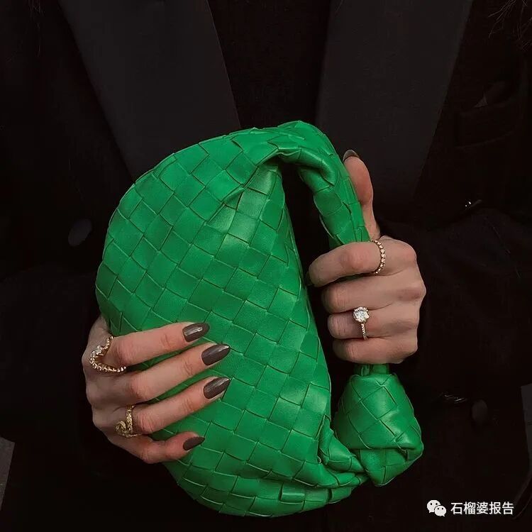 【时尚】今年流行“BV绿”，这么搭清新又高级（组图） - 22