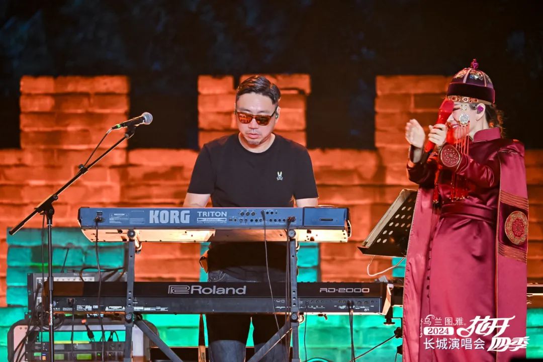 乌兰图雅“花开四季”长城演唱会在古北水镇炫彩绽放 第12张