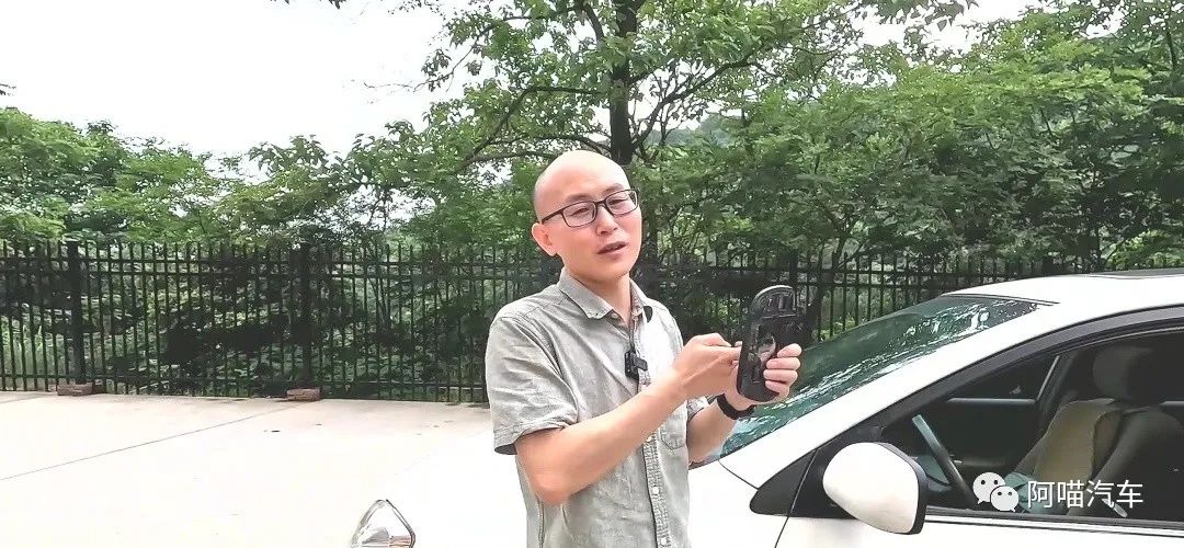 后视镜卡扣断了能修复吗