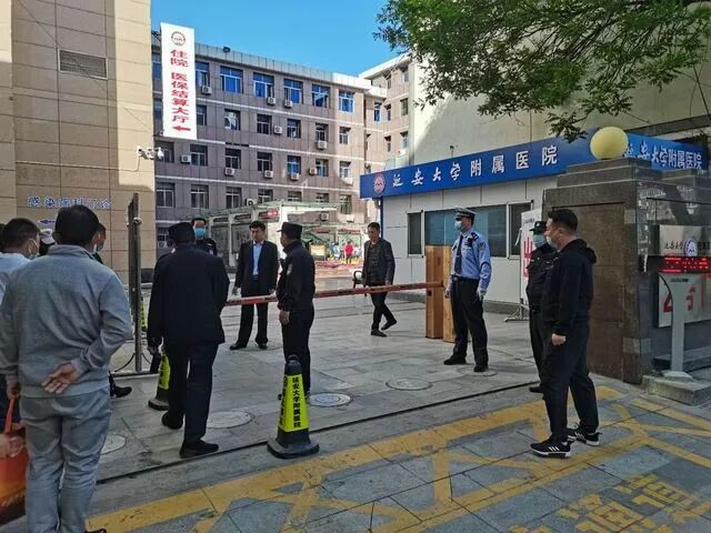 延安大学附属医院2号门开通了