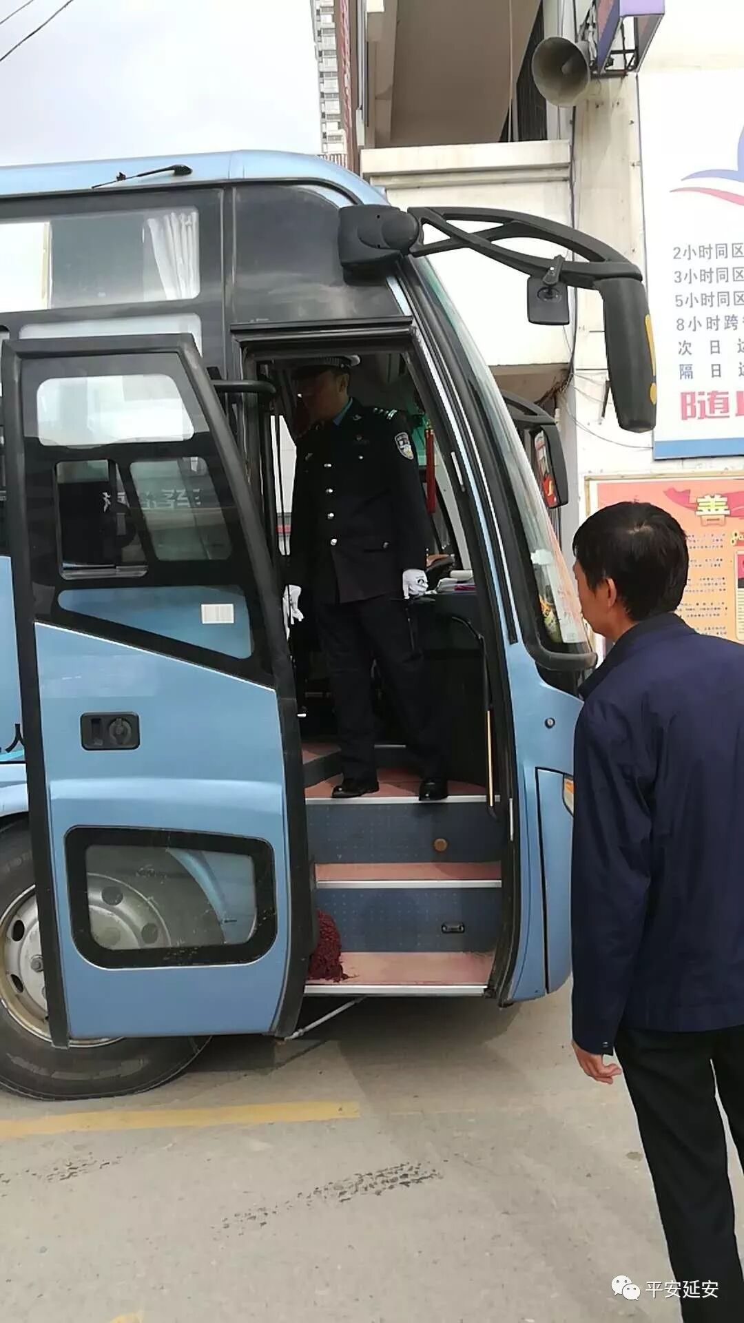 陕西延安：交警一大队全力保障辖区交通秩序安全稳定