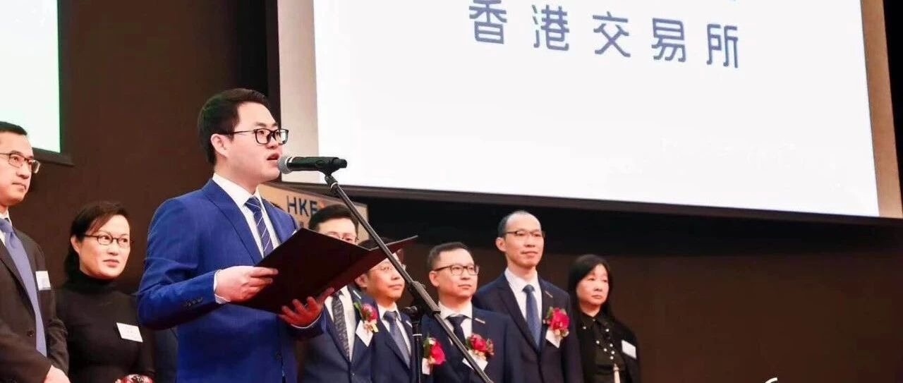 站在产业互联网与消费互联网之间的微盟，赴港IPO闯关成功了！