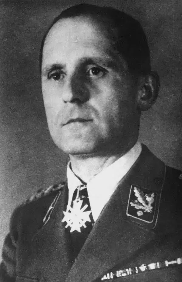 杀人魔头盖世太保是德国纳粹无恶不作的恐怖强力机构.