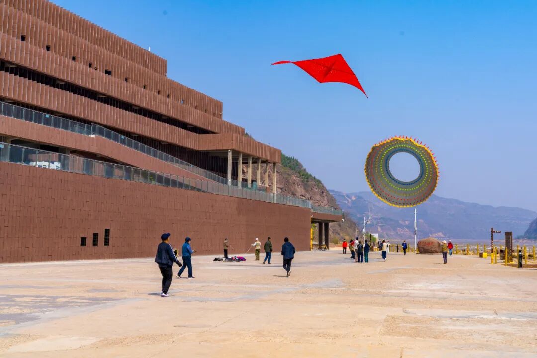 清明踏春鸢游壶口清明活动预告火热来袭