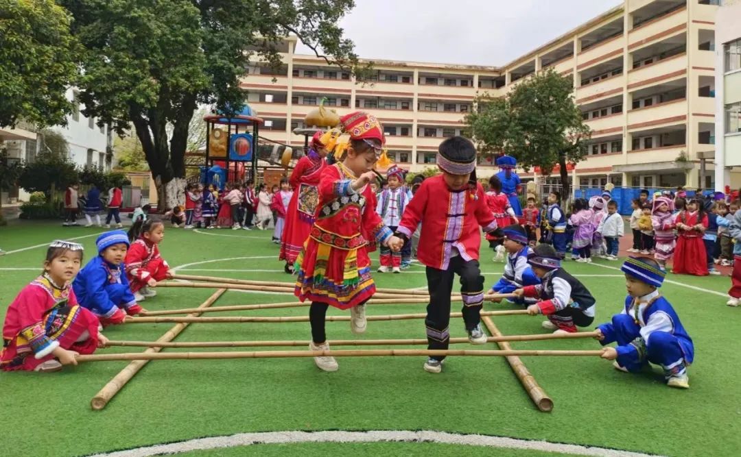 幼儿园三月三特色活动图片