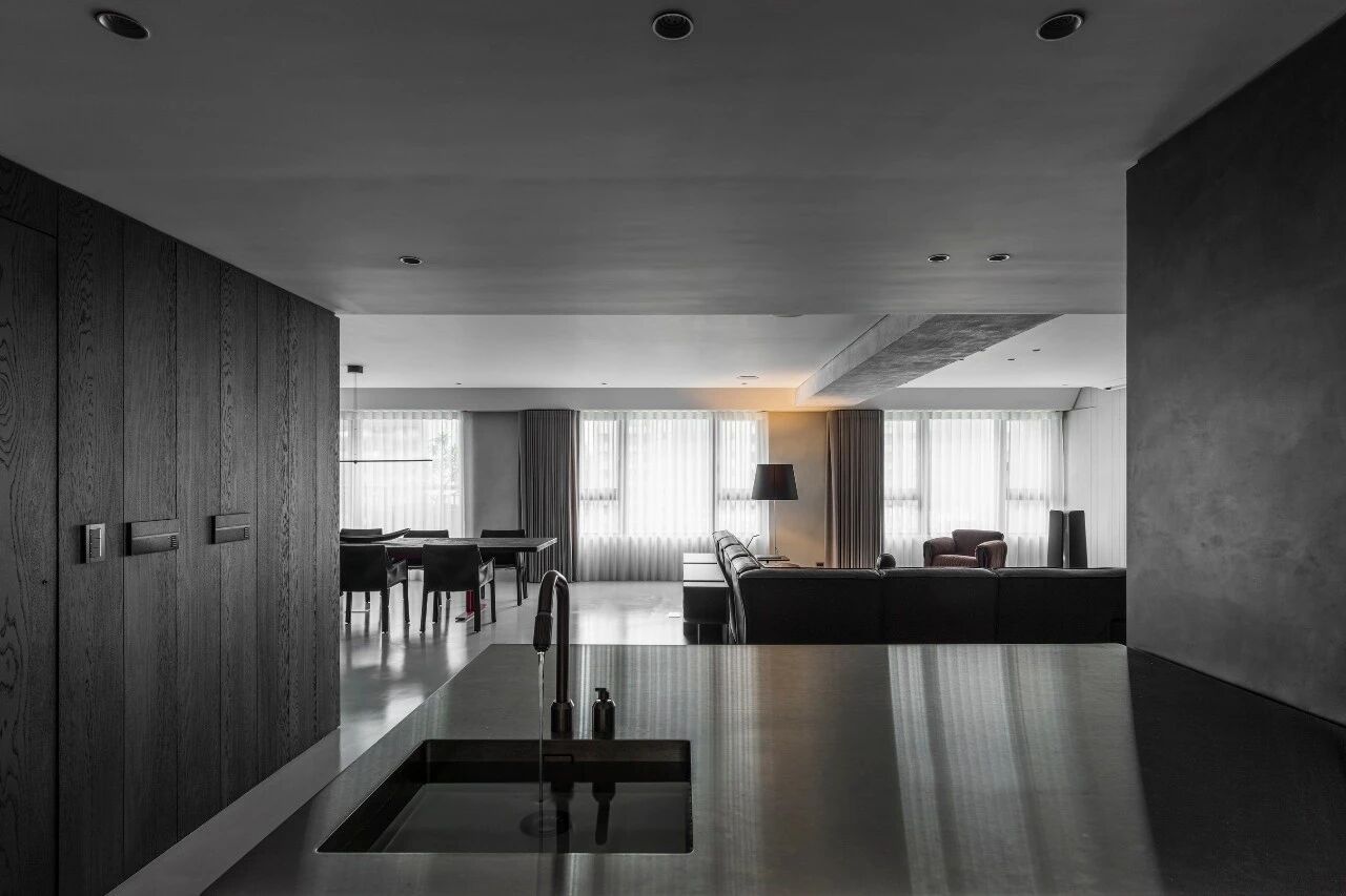 264㎡大平层，高级黑的家居设计,精致优雅又不过时
