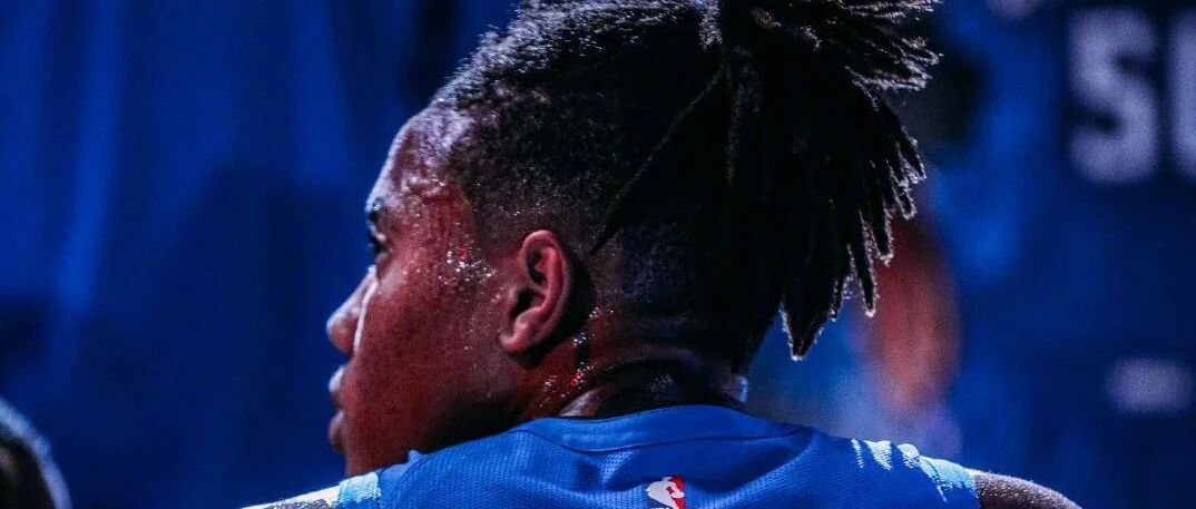 噩耗！刚签5000万就赛季报销！砸1.3亿打造撕裂二人组，心都凉了...