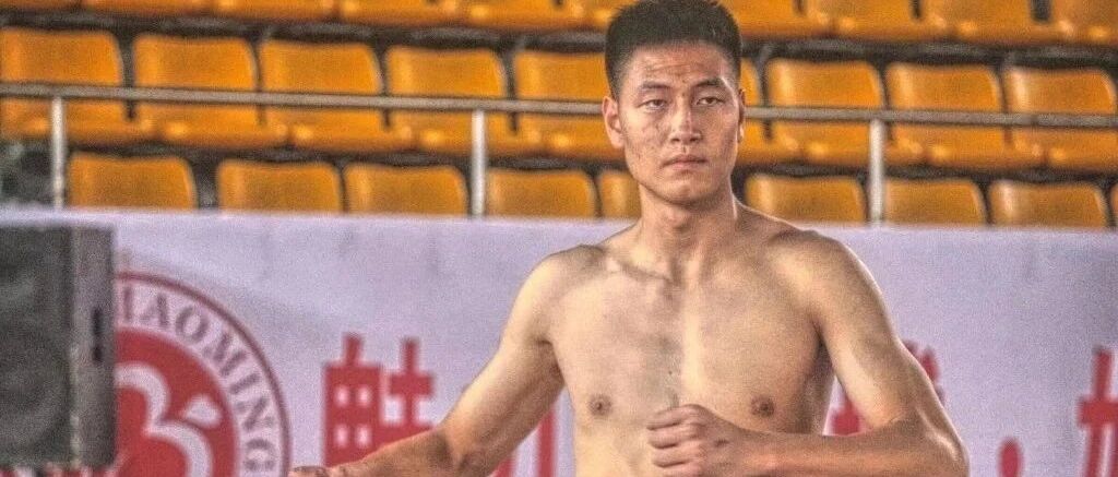 99年2米10大闸空降CBA！9年了，他从东莞篮校最差学生蜕变为选秀状元！