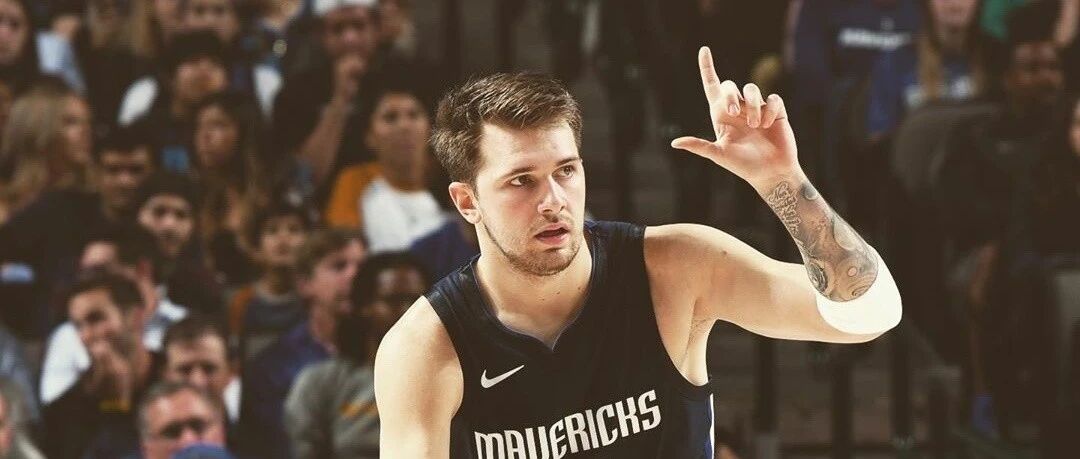 开局伤退！回来爆砍40+准三双！季后赛首秀就封神！这个哨，连詹姆斯都说太假了！