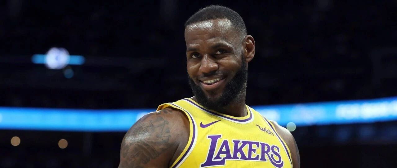 人群中杀个七进七出，才发现这样接近詹姆斯是最简单的...