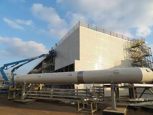 图为波兰国营石油公司Plock联合循环电站项目上的海鸥冷却塔。图片由江苏海鸥冷却塔股份有限公司提供