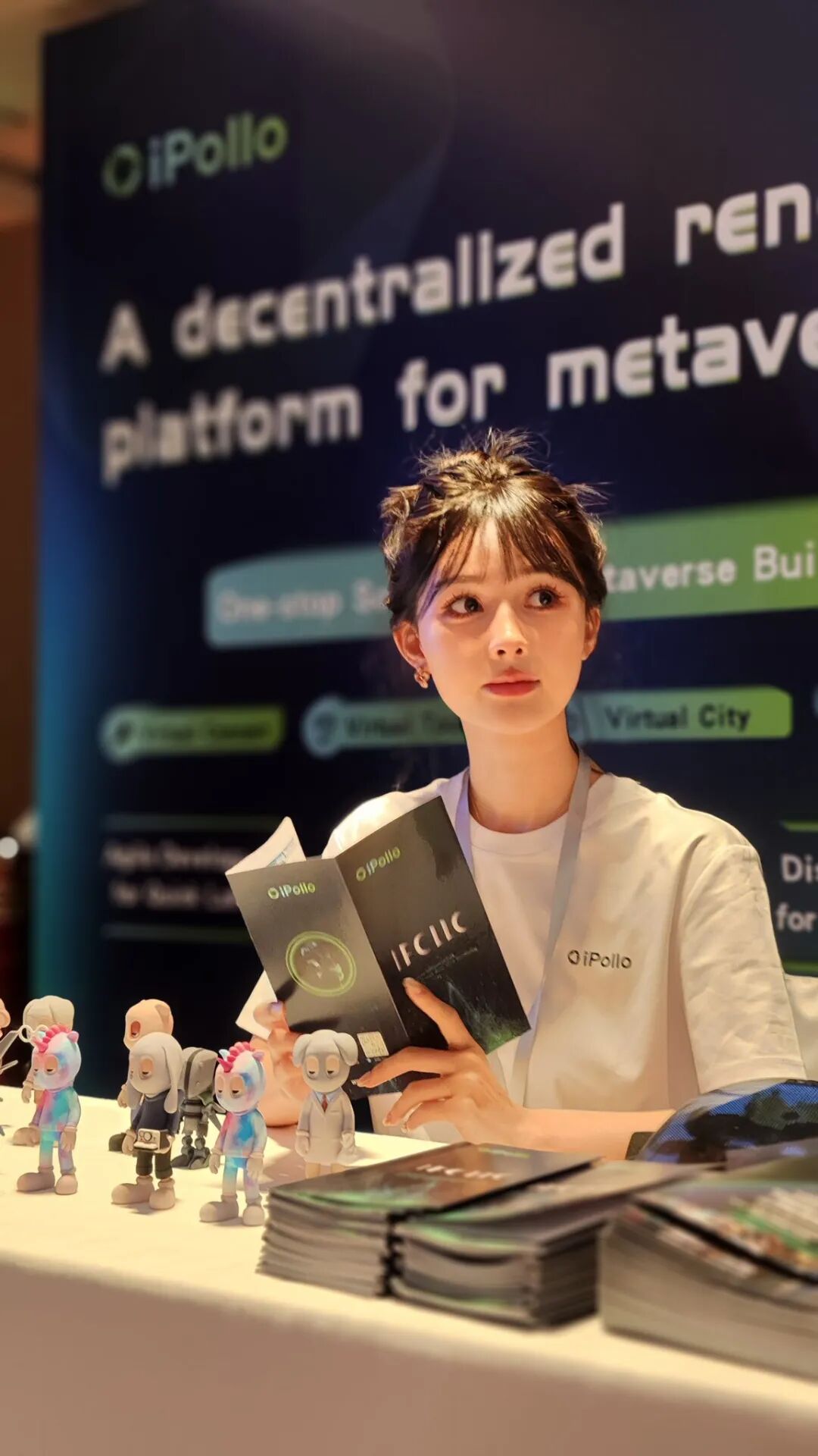 孙割落地香港，孙割fomo现场秒变选美大会！火币最大受害者出资100万给孙割大逼兜，币友们翻身的时候来了！！