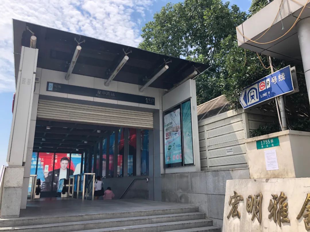 室内活动场地布置方案_活动做的场地怎么布置_商场活动布置方案