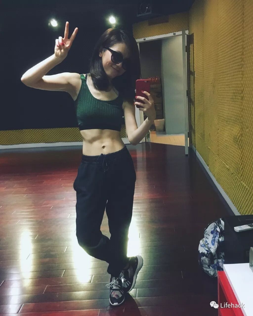 angelababy大秀马甲线瘦身秘诀在这里