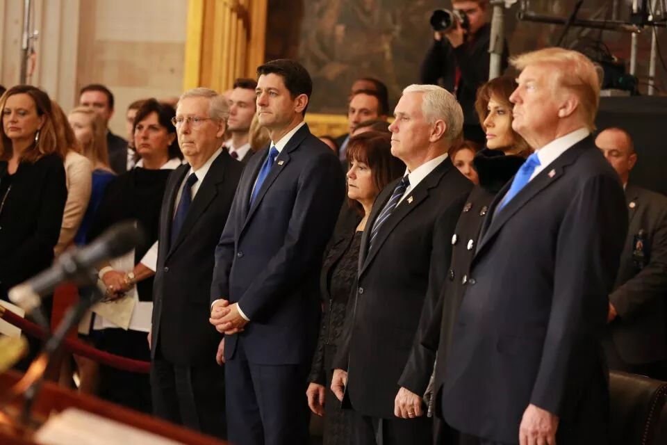 ZT：葛培理的葬礼和美国国会山的悼念