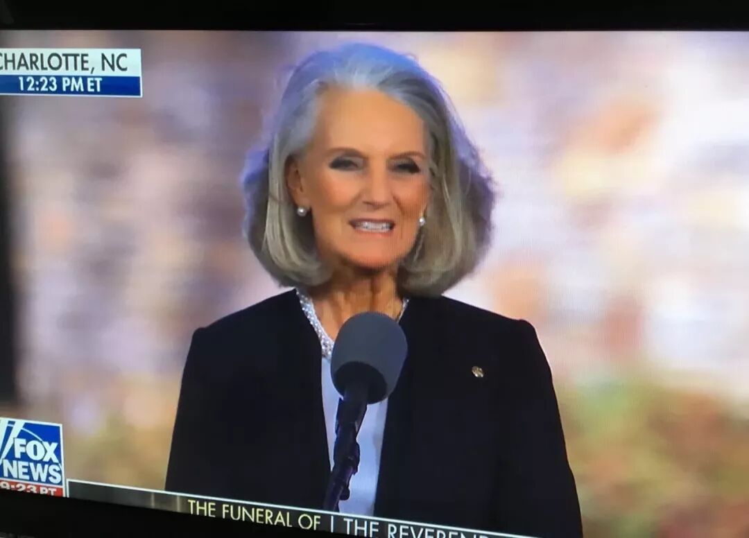 ZT：葛培理的葬礼和美国国会山的悼念