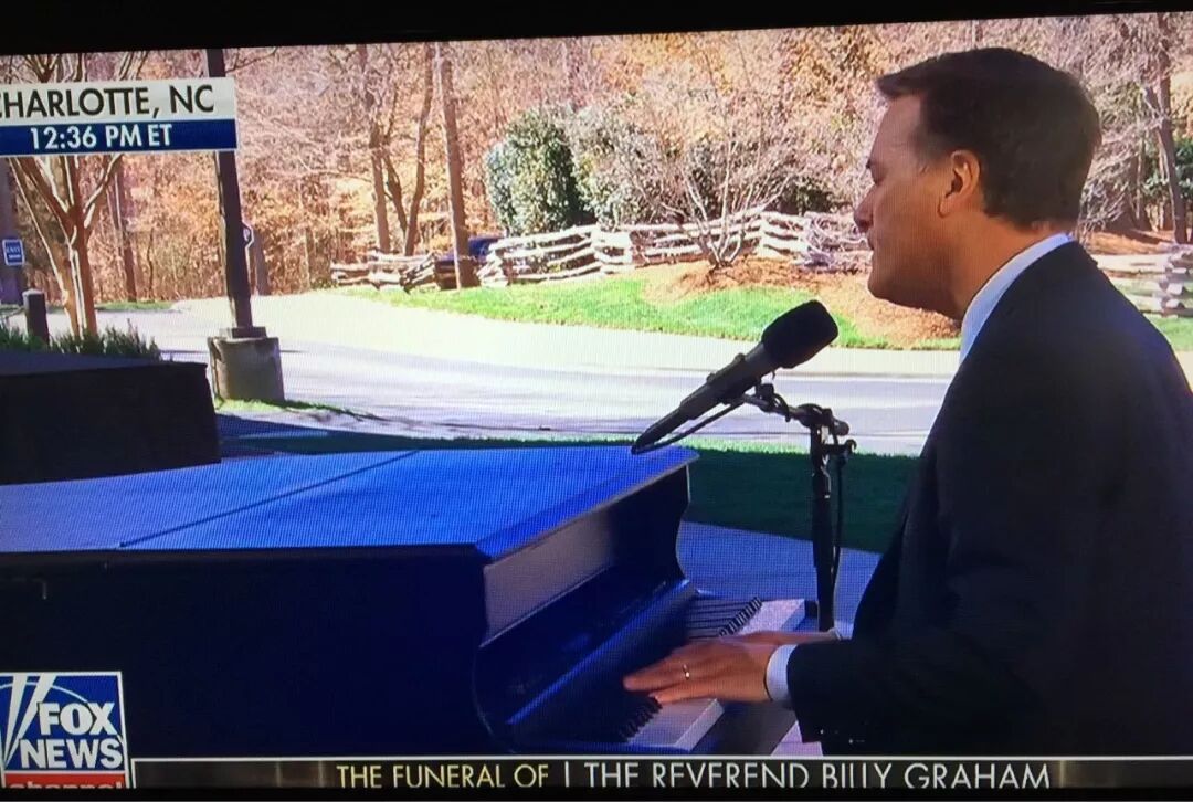 ZT：葛培理的葬礼和美国国会山的悼念