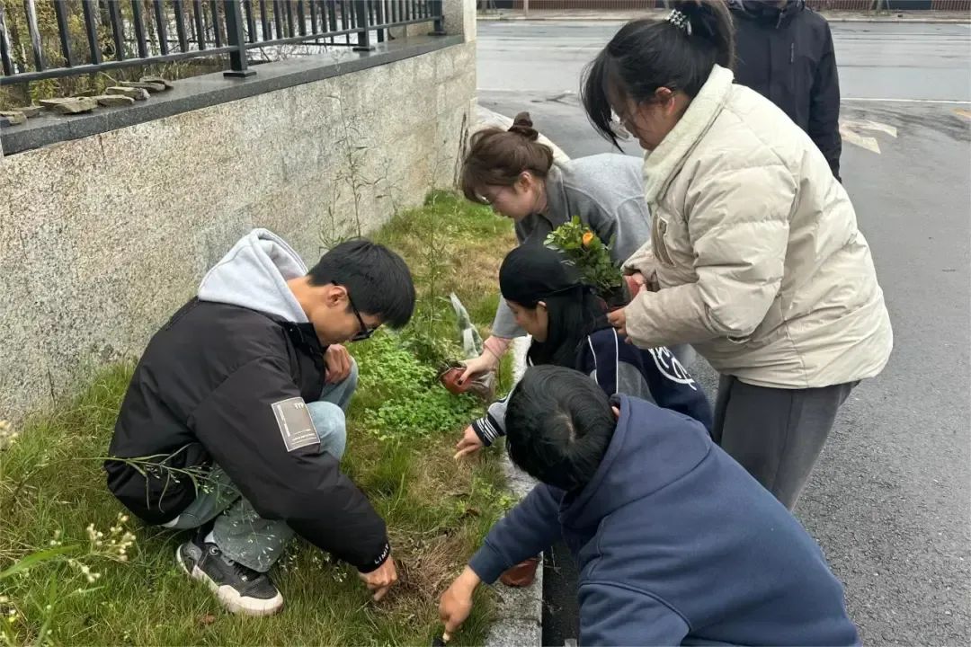 青动态｜ 讲安全 重环保，四川场道青年在行动
