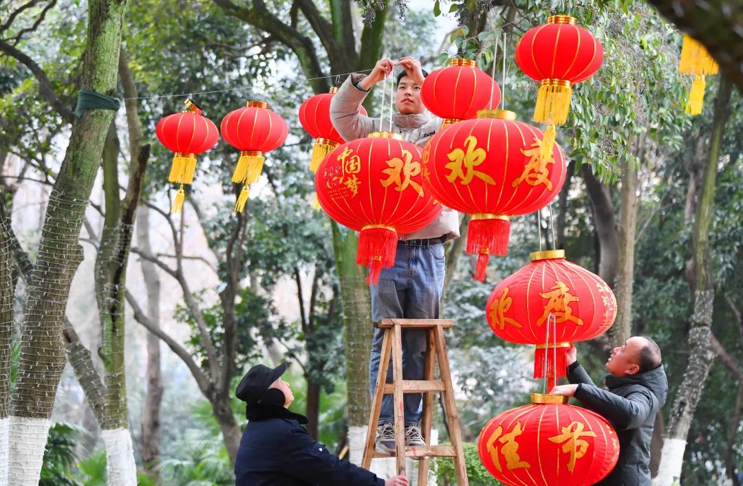 系 幸福老保安庆中信障体全养企规划银行养老业年健金推介会分行生活开展